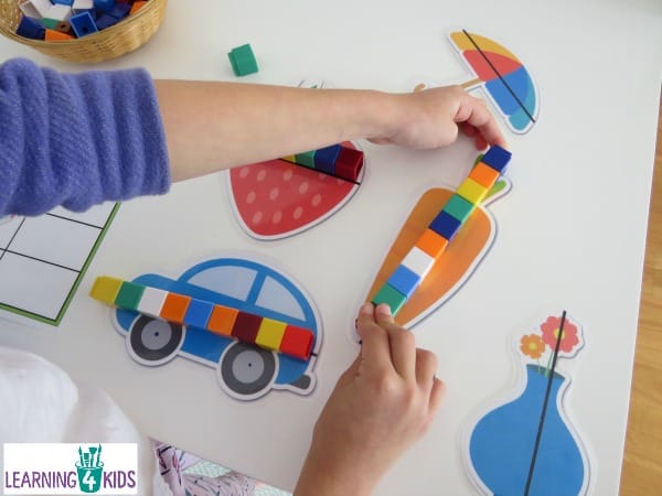 Indirect measure with connector blocks. Printable activity for maths learning centres